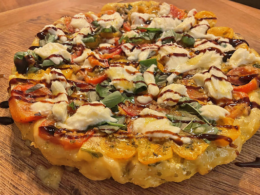 Tomaten-Tarte mit Mozzarella & Sonnenblumenkernen